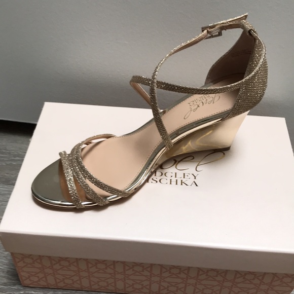 Shoes - Picture 2 of 3